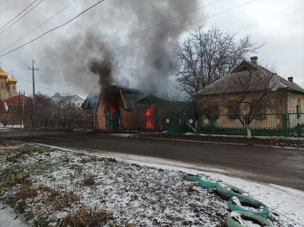 Наслідки ворожого обстрілу Курахового