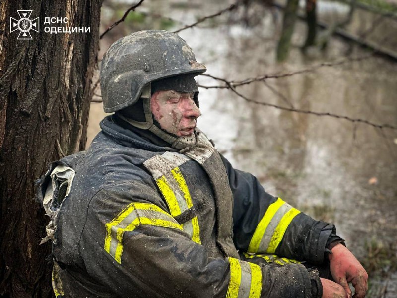 20 person wounded, including 5 rescuers as result of Russian missile strikes in Odesa