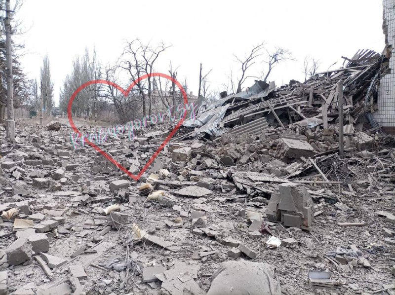 Destruction as result of shelling in Krasnohorivka