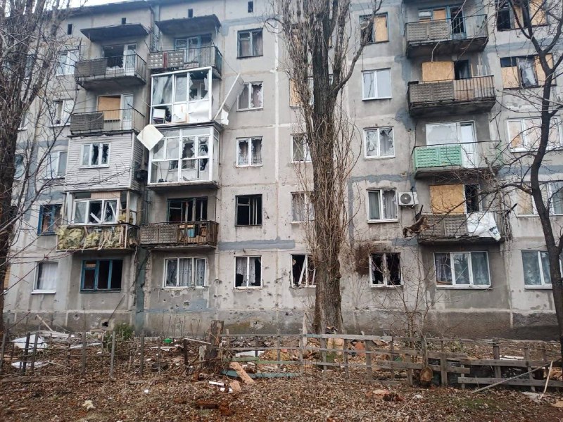 Damage in Hirnyk of Donetsk region as result of shelling