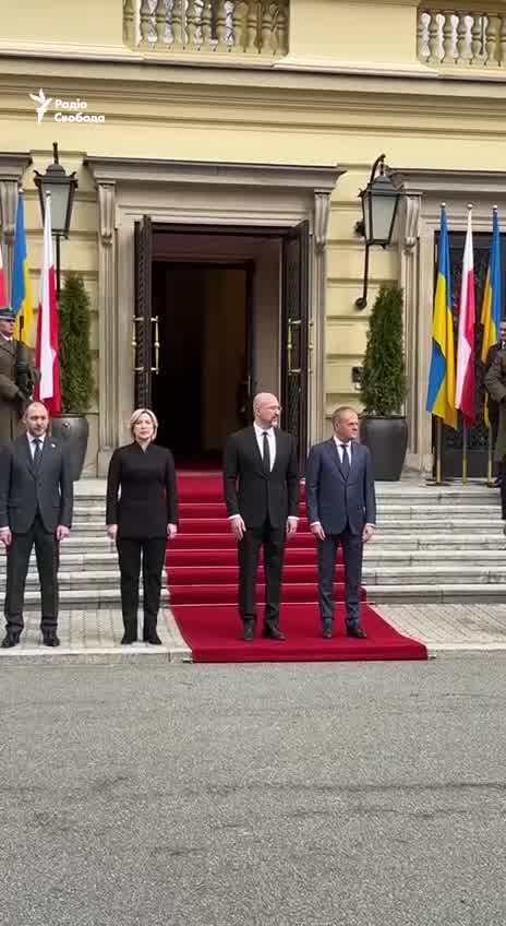 The Ukrainian delegation arrived in Warsaw. Today, the governments of Poland and Ukraine are to discuss the problem of the border blockade