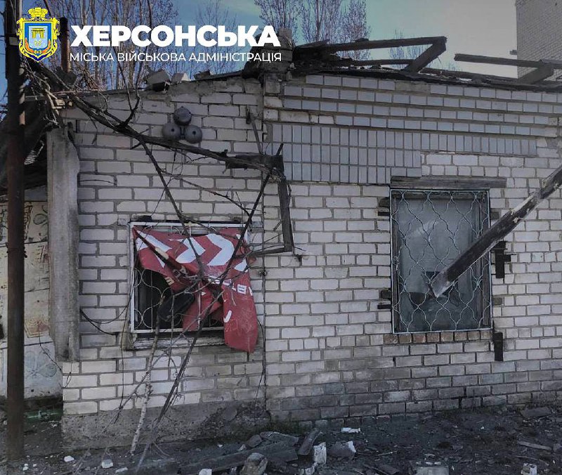 Russian army shelled Kherson overnight and this morning