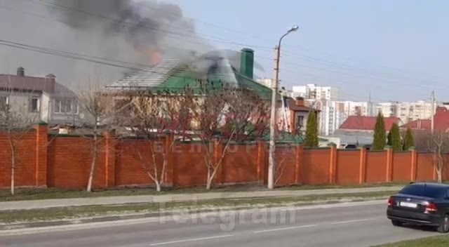 Fire in Belgorod after explosions, Russian Ministry of Defense reports several projectiles were shot down