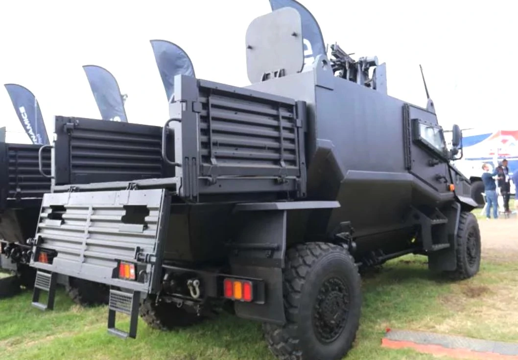 Легкий захищений патрульний автомобіль Foxhound (GMRV) на виставці Defense Vehicle Dynamics (DVD). Фото: Army Recognition